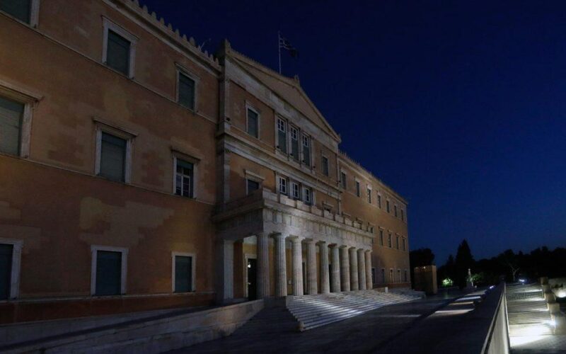 Το ψευτορωμέικο καθεστώς έχει καταργήσει την συνταγματικά κατοχυρωμένη διάκριση των εξουσιών…