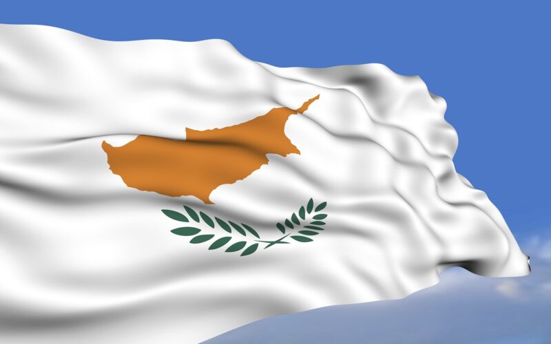 Το φιλοδιζωνικό, «δημοσιογραφικό»…κρυφτό μέσα από βιβλία για το κυπριακό και τουρκοκάναλα!
