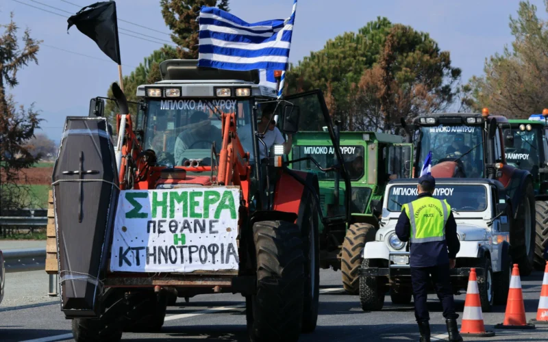 Με τις αναχρονιστικές μορφές συνδικαλιστικής πάλης θα υπάρχουν πάντα μηδενικά αποτελέσματα. Το αντιλαμβάνεσαι;
