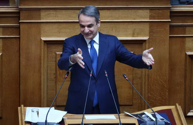 Μητσοτάκης: «Η Συμμαχία των τεσσάρων προθύμων του μηδενισμού κατέθεσε πρόταση δυσπιστίας» – «Τα bots από το εξωτερικό φταίνε για την οργή των πολιτών» – Έρχεται περιορισμός της ελευθερίας λόγου; (Video’s)