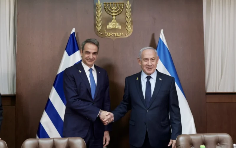 Μητσοτάκης και Νετανιάχου συσφίγγουν τις στρατηγικές σχέσεις Ελλάδας – Ισραήλ. «Κλείδωσε» πακέτο αγοράς οπλικών συστημάτων αξίας 3 δισ η επίσκεψη του Έλληνα Πρωθυπουργού…