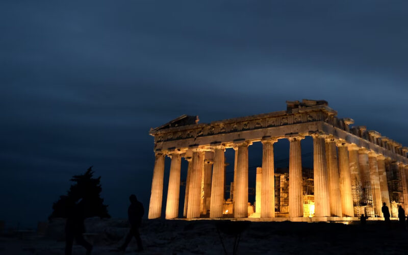 Η Ελλάδα είναι σε πόλεμο…