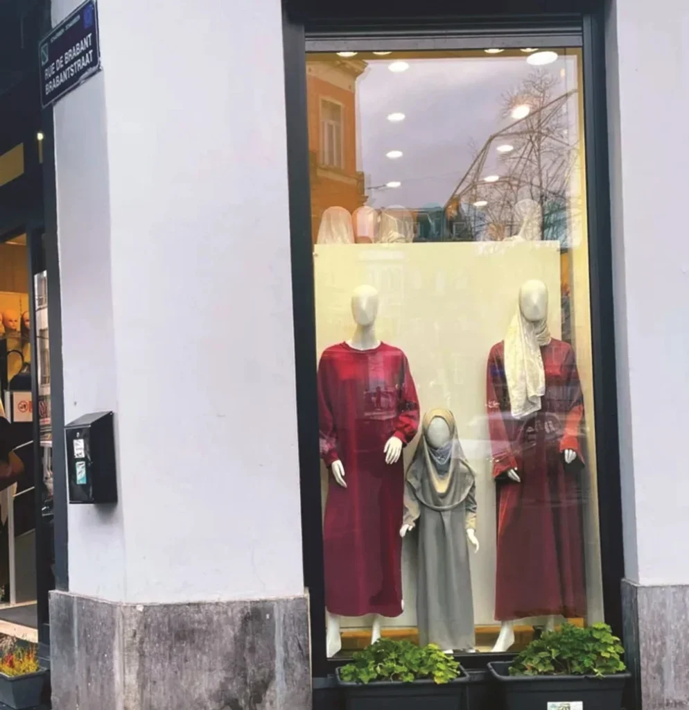 Βρετανικά σχολεία ακυρώνουν τον εορτασμό του Πάσχα για χάρη του Ισλάμ! Βελγιστάν, Γαλλιστάν, Ελλαδιστάν, Ευρωπαϊστάν εν όψει...