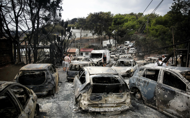 Μάτι – 7 χρόνια μετά: Όσο δεν αποδίδεται δικαιοσύνη για το έγκλημα στο Μάτι, η μυρωδιά μιας καμένης δημοκρατίας θα ζώνει πάντα την Ελλάδα…