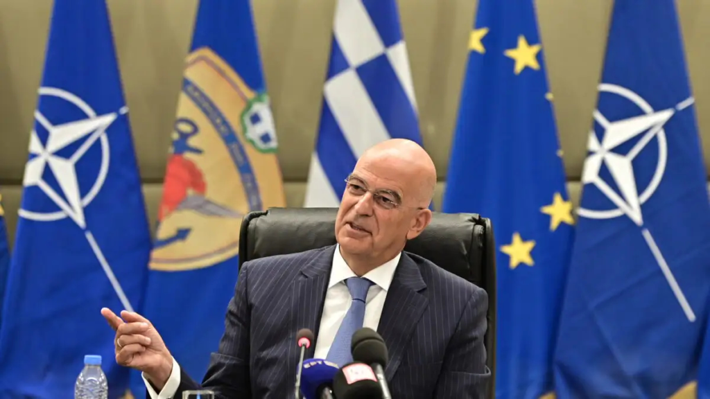 Η κυβέρνηση επιλέγει να αποδυναμώσει τις Ένοπλες Δυνάμεις μας με μια «εκσυγχρονιστική» πράξη εθνικής υπονόμευσης, ενώ η Τουρκία παραβιάζει καθημερινά τα ελληνικά σύνορα, αμφισβητεί την κυριαρχία μας στο Αιγαίο και προετοιμάζεται στρατιωτικά…