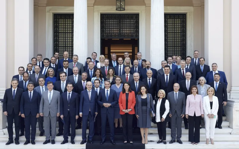 Η εθνική μειοδοσία επιβεβαιώνεται…