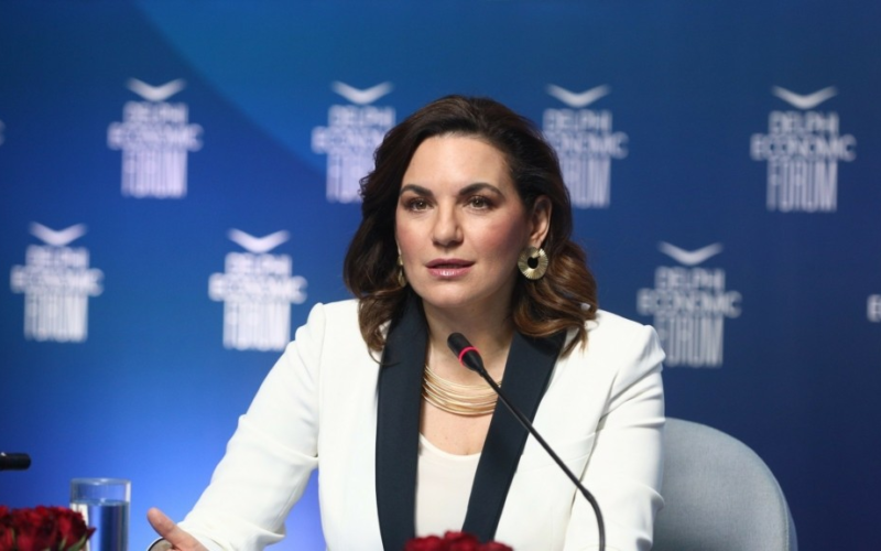 Φωτογραφικές τροπολογίες και αλαζονεία εξουσίας…