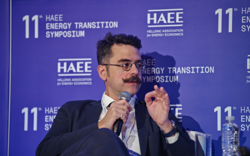 Ενεργειακή Κολομβία με υπογραφή Μητσοτάκη – Αντιπρόεδρος ΑΔΜΗΕ: Οι Αποθήκες πράσινης ενέργειας δεν προχωρούν στην χώρα λόγω πολιτικής της κυβέρνησης που εξυπηρετεί οικονομικά συμφέροντα μεγάλων επενδυτών και εκτεταμένης εισαγωγής LNG (Video)