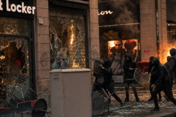 Χάος και στην Ιταλία: Πλιάτσικο από αλλοδαπούς στο Μιλάνο – Κουκουλοφόροι έσπασαν βιτρίνες και λεηλάτησαν καταστήματα…