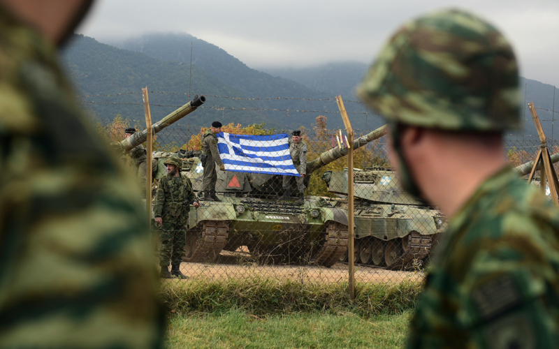Η στρατιωτική προετοιμασία που θα έπρεπε να γίνεται στην Ελλάδα…
